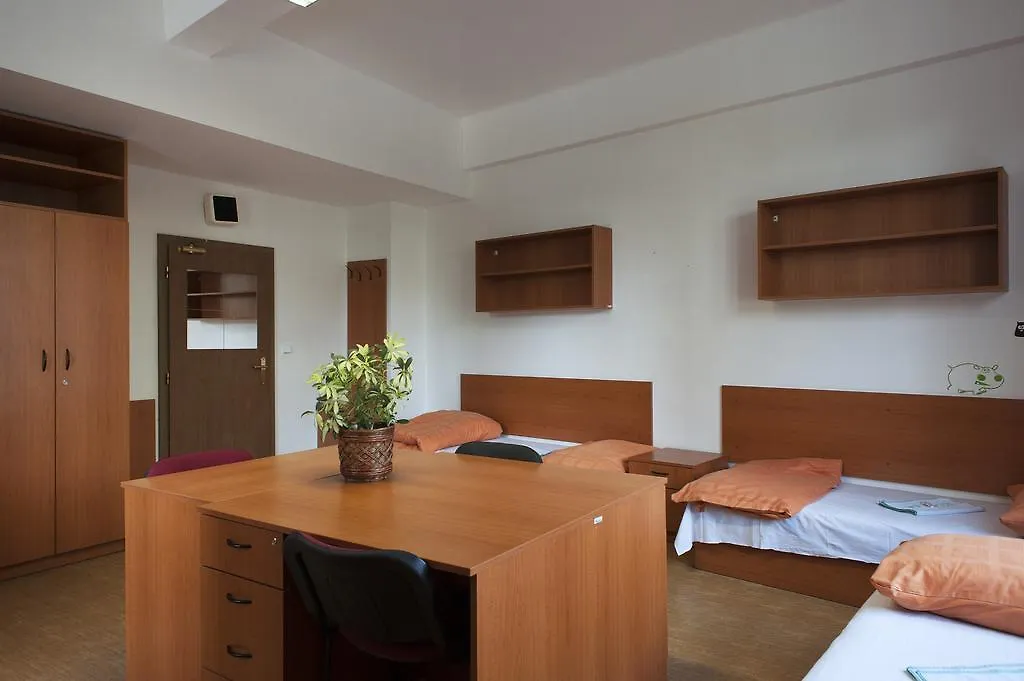 Roosevelt Hostel location
